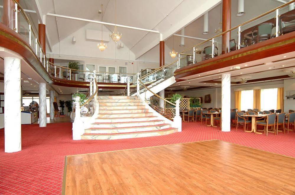 Rognan Hotel Exterior photo